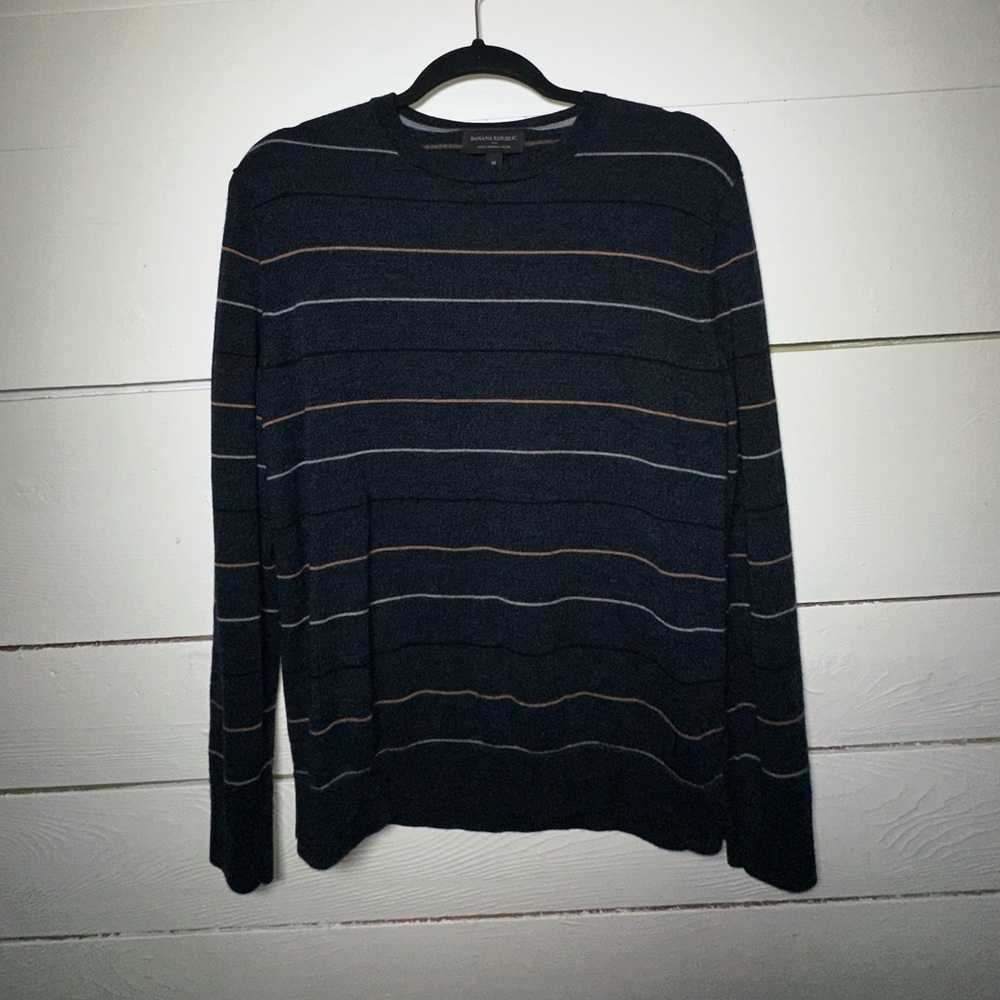 Banana Republic Men's Dark Blue Striped Crewneck Sweater